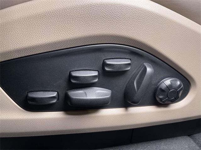 new 2025 Porsche Macan car, priced at $99,235