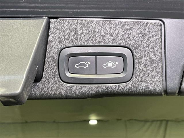 used 2022 Volvo XC60 Recharge Plug-In Hybrid car, priced at $27,499