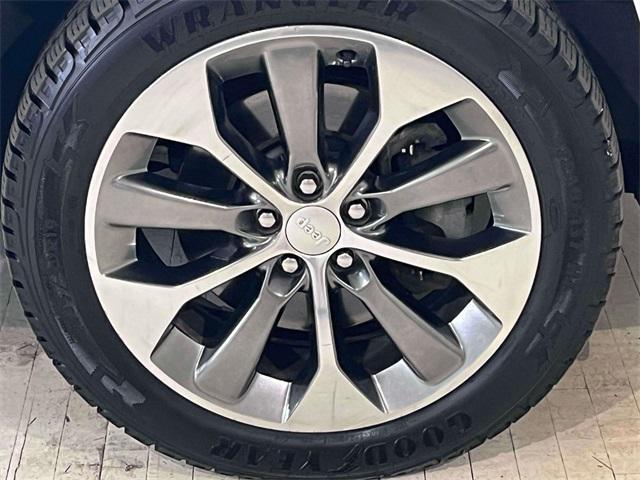 used 2019 Jeep Cherokee car, priced at $17,499