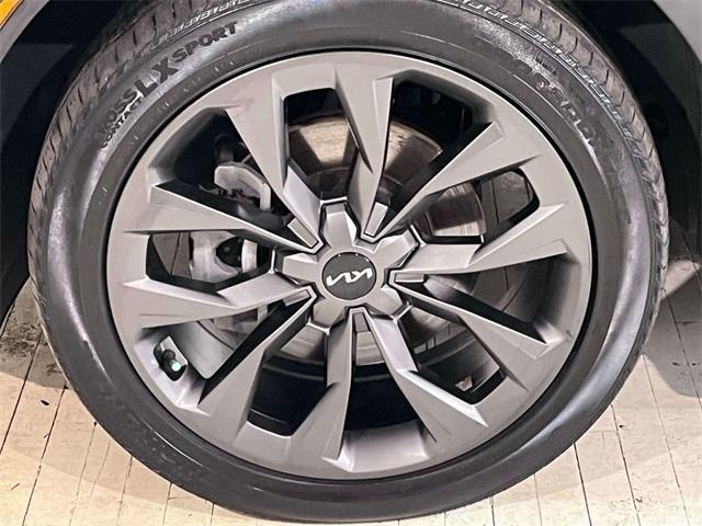 used 2022 Kia Sorento car, priced at $35,409