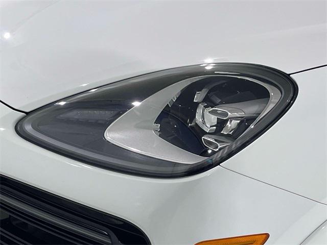 used 2022 Porsche Cayenne E-Hybrid car, priced at $75,999