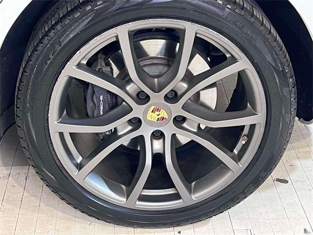 used 2022 Porsche Cayenne E-Hybrid car, priced at $75,999
