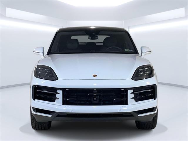 new 2025 Porsche Cayenne car, priced at $133,575