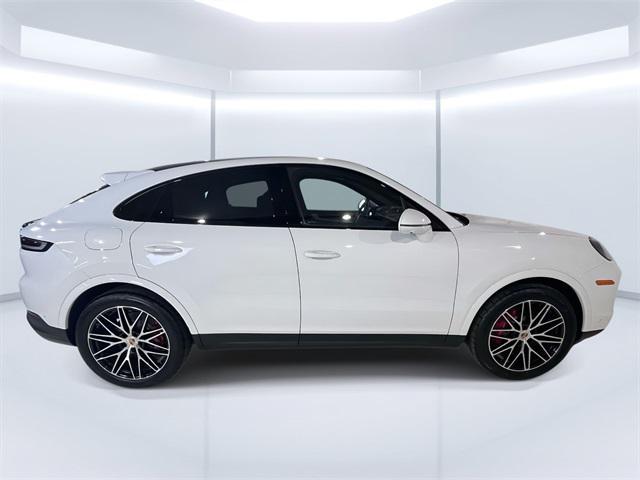 new 2025 Porsche Cayenne car, priced at $133,575