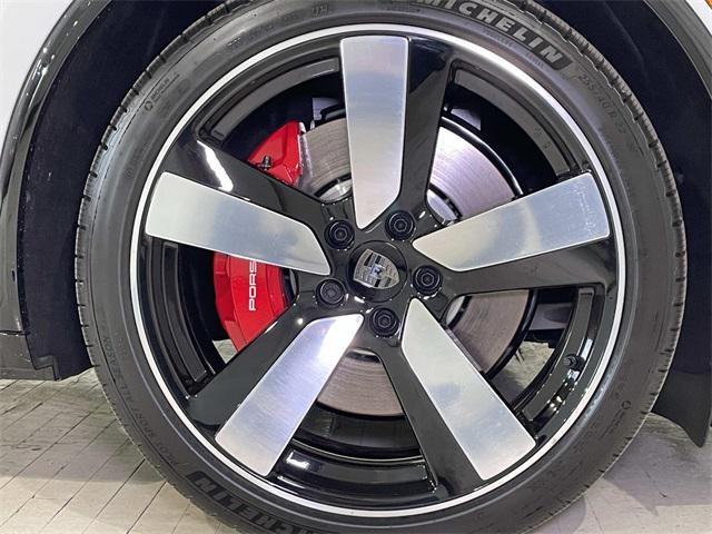 new 2025 Porsche Macan car, priced at $129,385