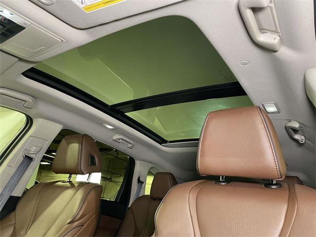 used 2023 Acura MDX car, priced at $48,977