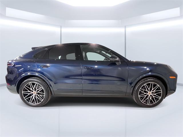 new 2025 Porsche Cayenne car, priced at $108,085