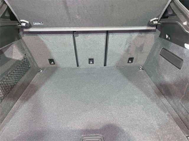 new 2025 Porsche Cayenne car, priced at $108,085