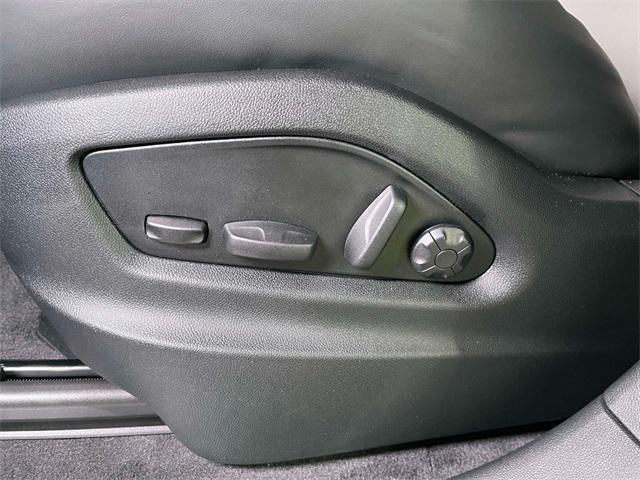 new 2025 Porsche Cayenne car, priced at $108,085