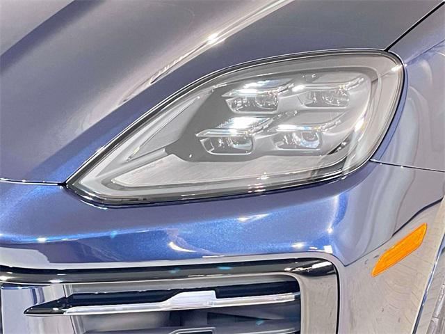new 2025 Porsche Cayenne car, priced at $108,085