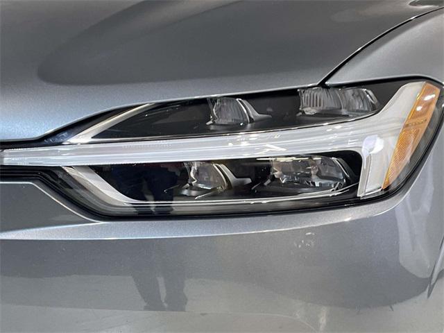 used 2021 Volvo XC60 car, priced at $24,905