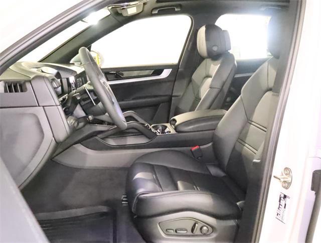 new 2025 Porsche Cayenne car, priced at $106,945