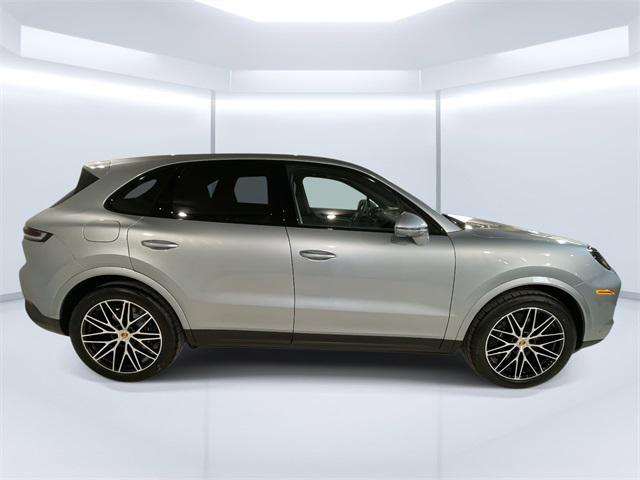 new 2025 Porsche Cayenne car, priced at $106,575