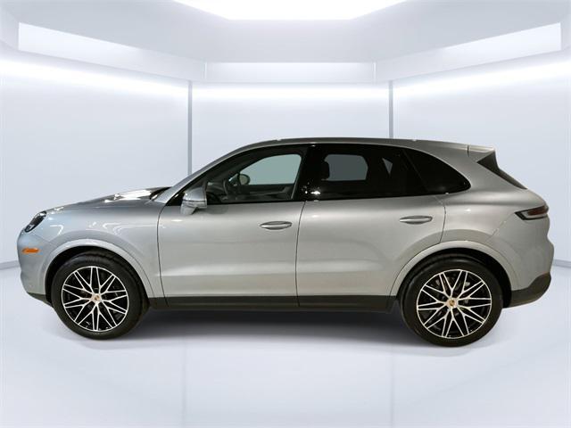 new 2025 Porsche Cayenne car, priced at $106,575