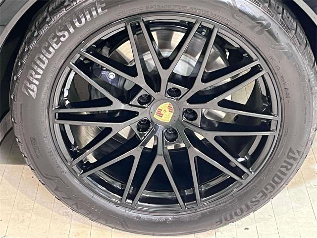 used 2025 Porsche Cayenne car, priced at $99,577