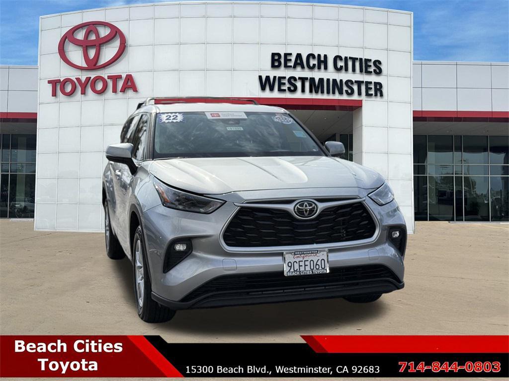 used 2022 Toyota Highlander car, priced at $26,549