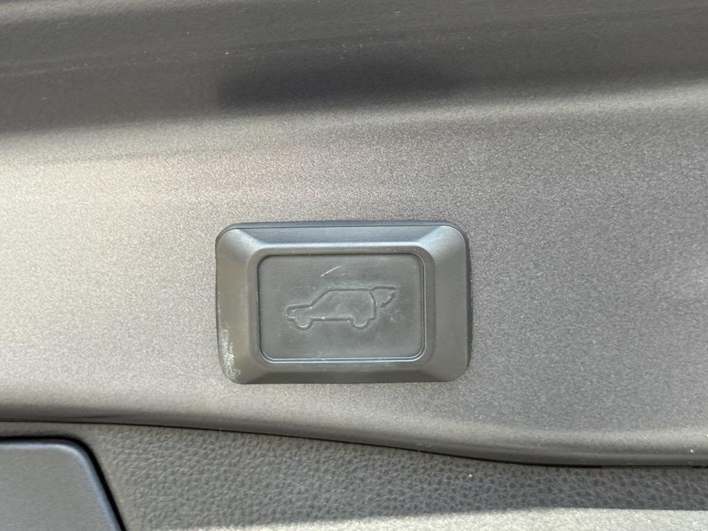 used 2019 Toyota RAV4 car, priced at $19,458