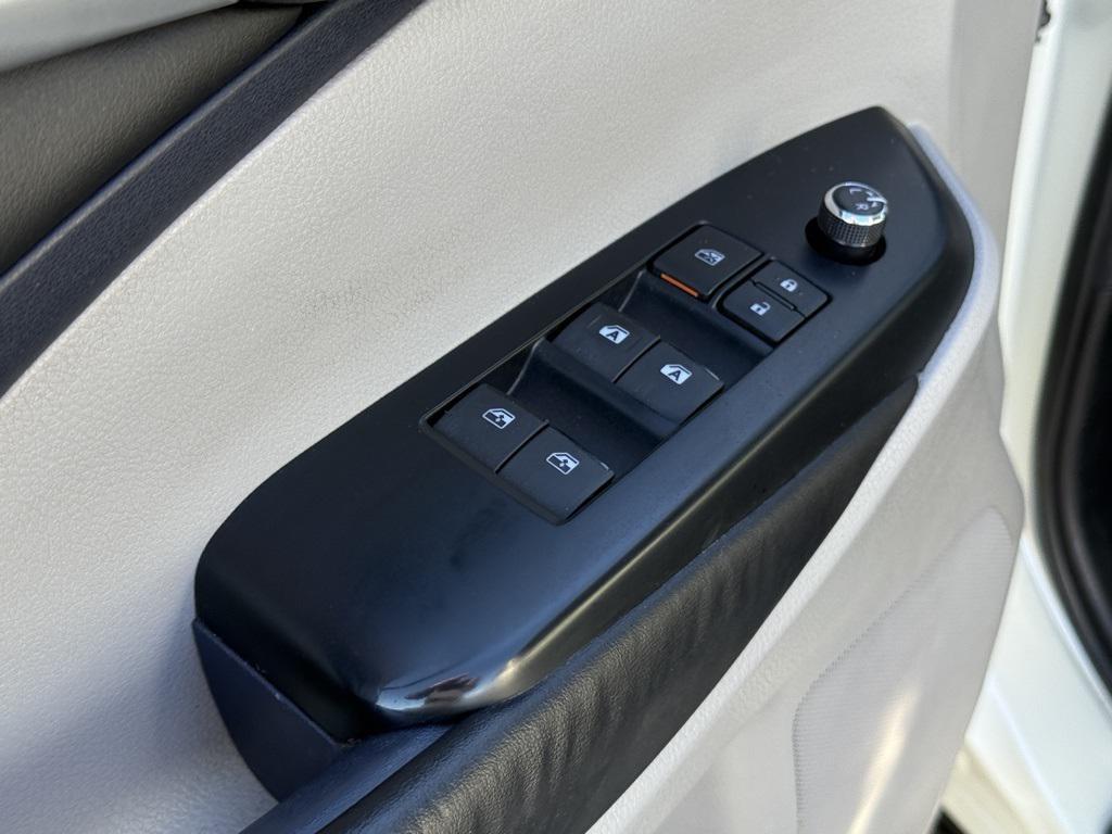 used 2016 Toyota Highlander car, priced at $17,968