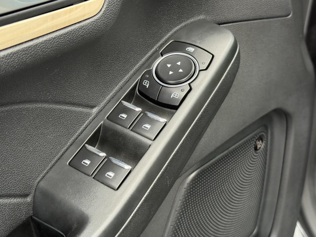 used 2022 Ford Escape car, priced at $20,542