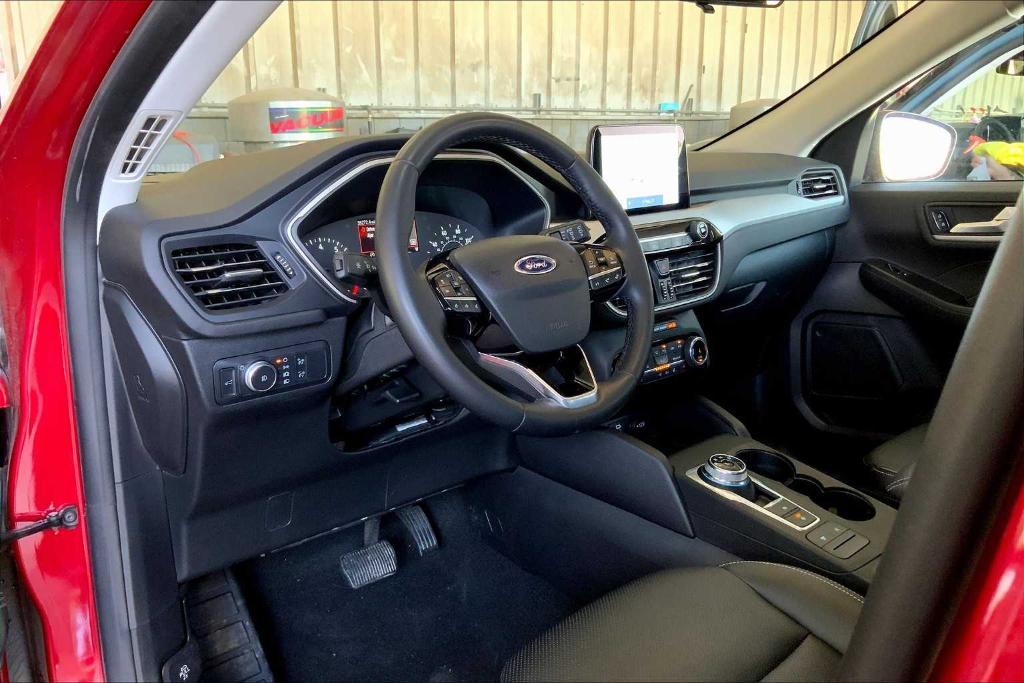 used 2022 Ford Escape car, priced at $24,938