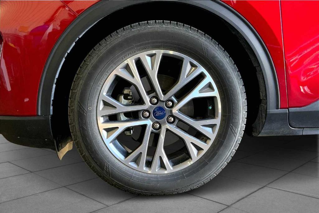 used 2022 Ford Escape car, priced at $24,938