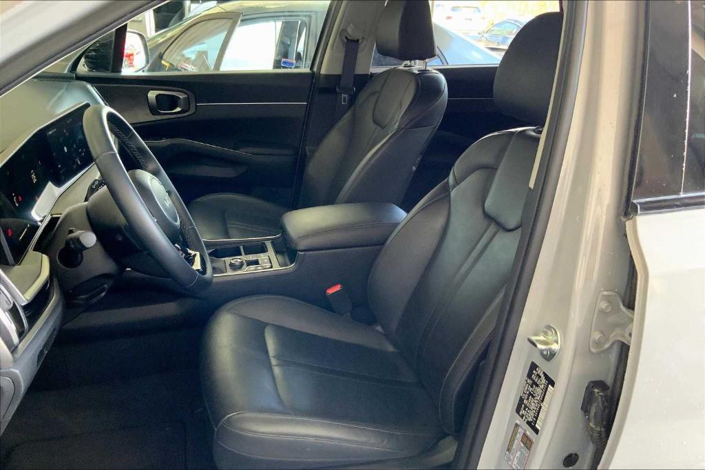 used 2024 Kia Sorento car, priced at $36,428
