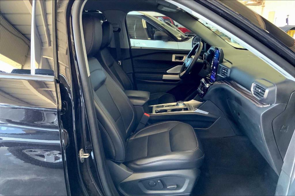 used 2023 Ford Explorer car, priced at $35,938
