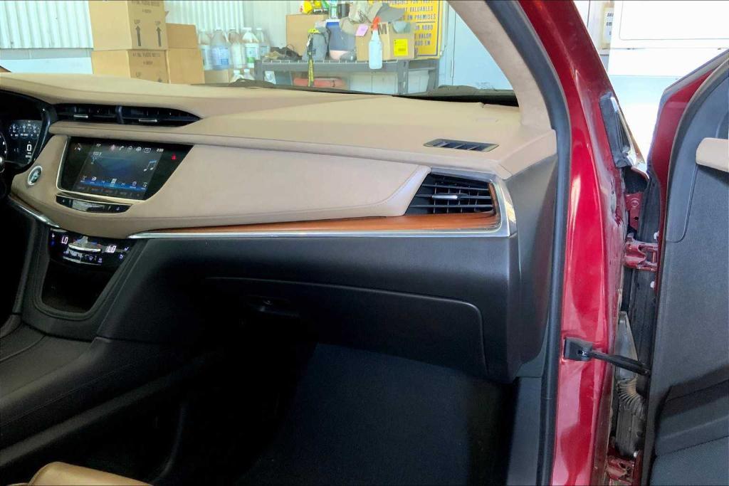 used 2017 Cadillac XT5 car, priced at $17,338
