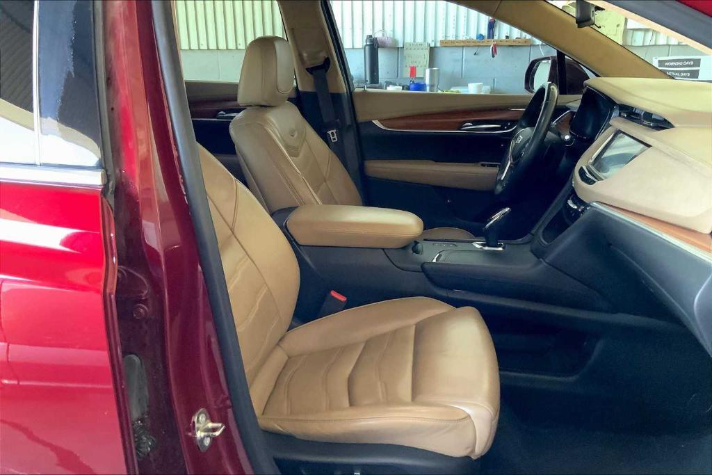 used 2017 Cadillac XT5 car, priced at $17,338
