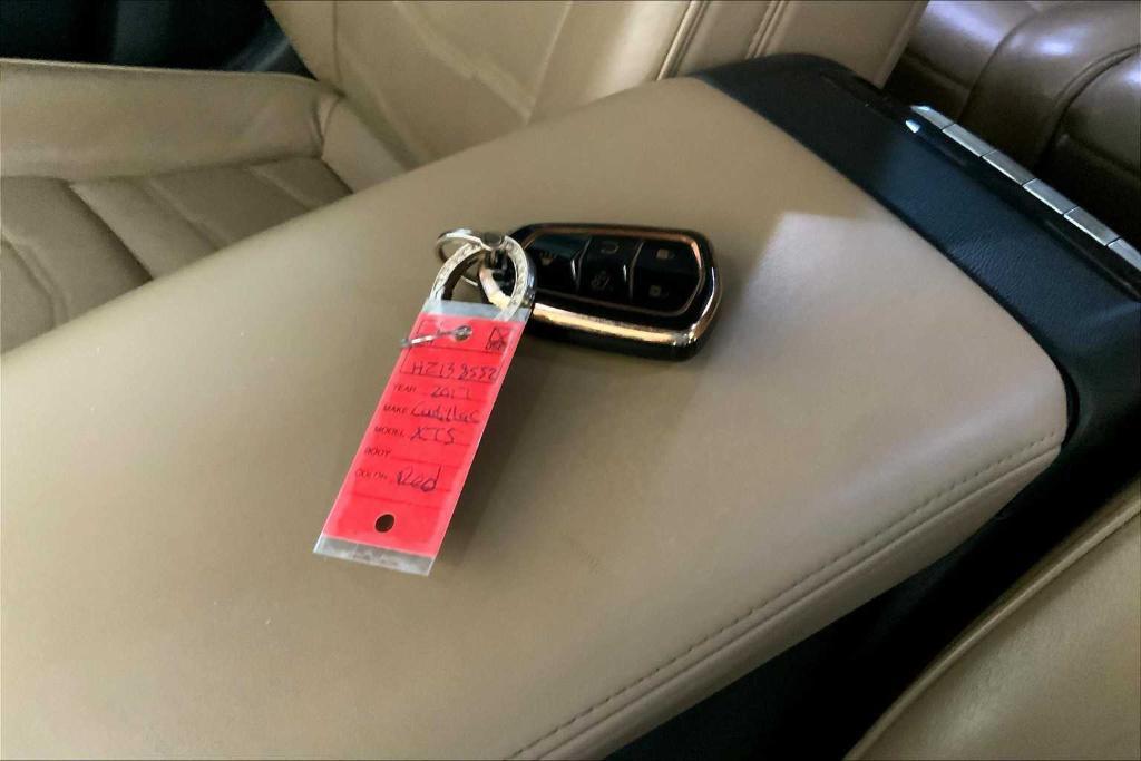 used 2017 Cadillac XT5 car, priced at $17,338
