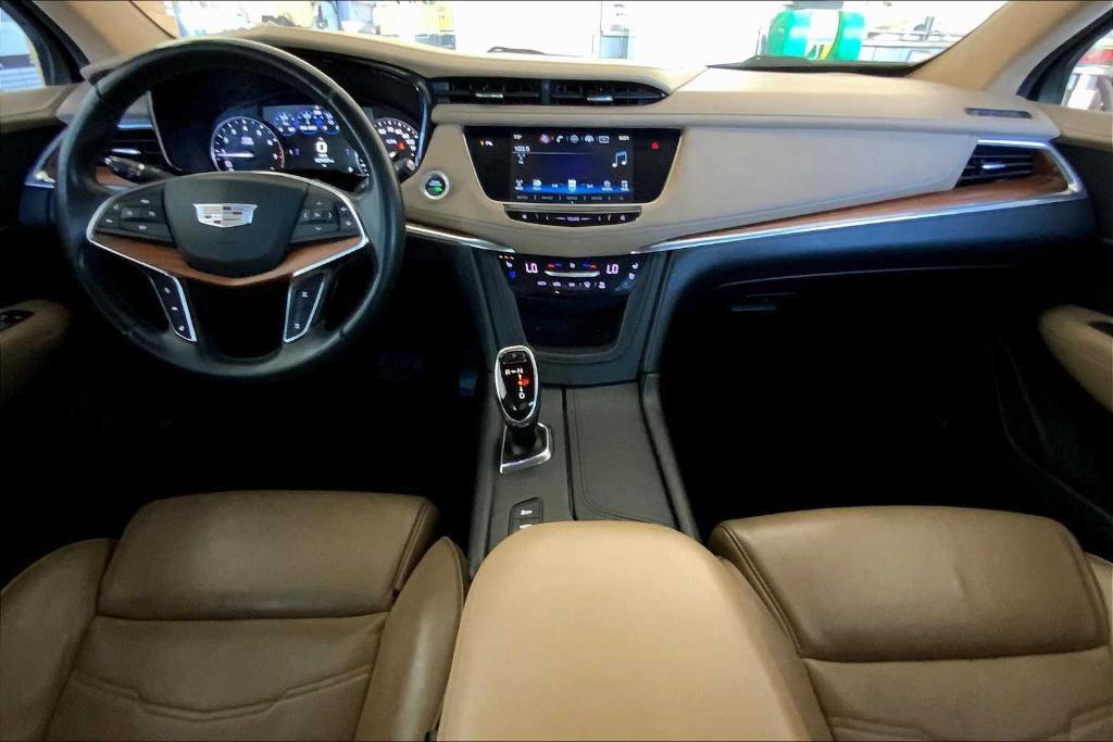 used 2017 Cadillac XT5 car, priced at $17,338