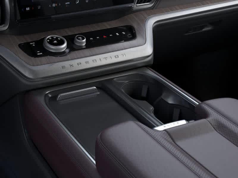 new 2025 Ford Expedition car, priced at $90,155