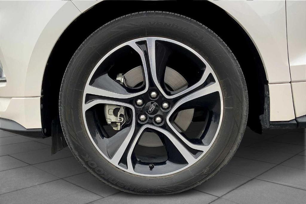 used 2019 Ford Edge car, priced at $24,738