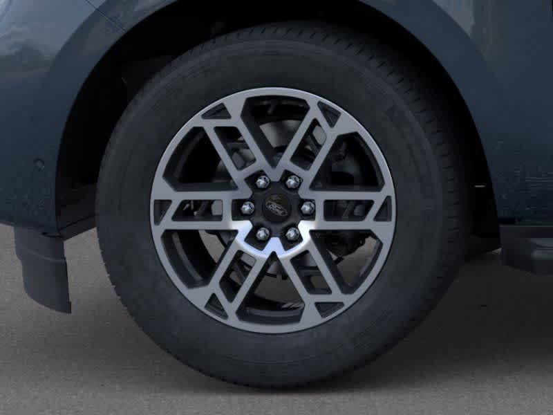 new 2025 Ford Expedition car, priced at $71,340