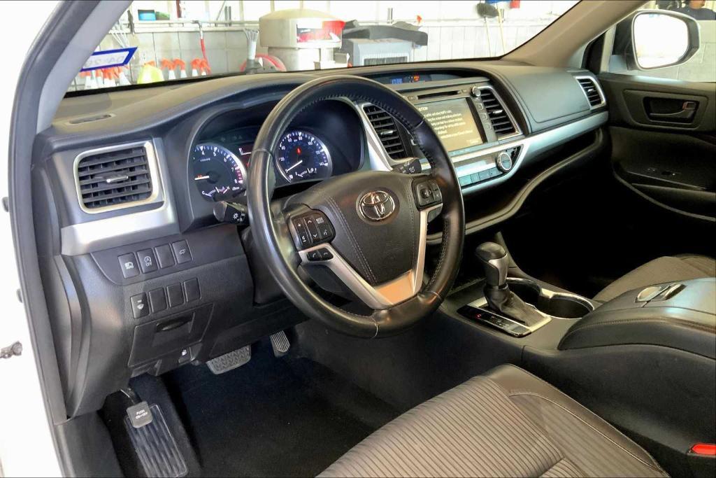 used 2018 Toyota Highlander car, priced at $22,938