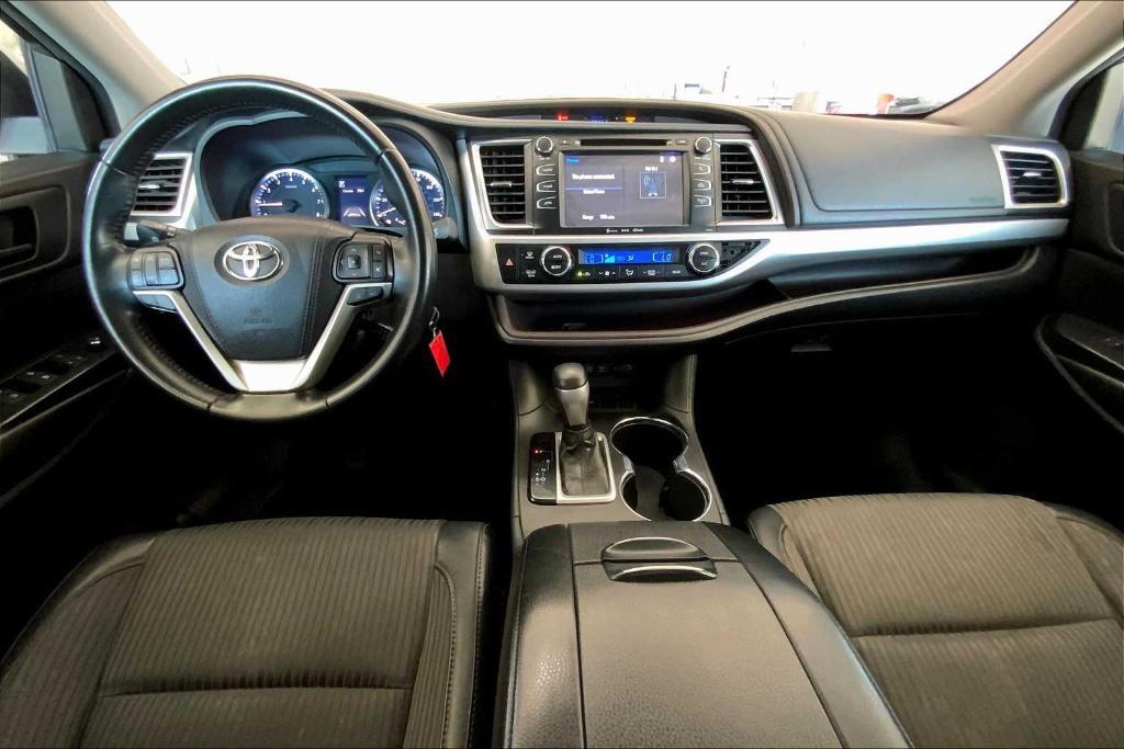 used 2018 Toyota Highlander car, priced at $22,938