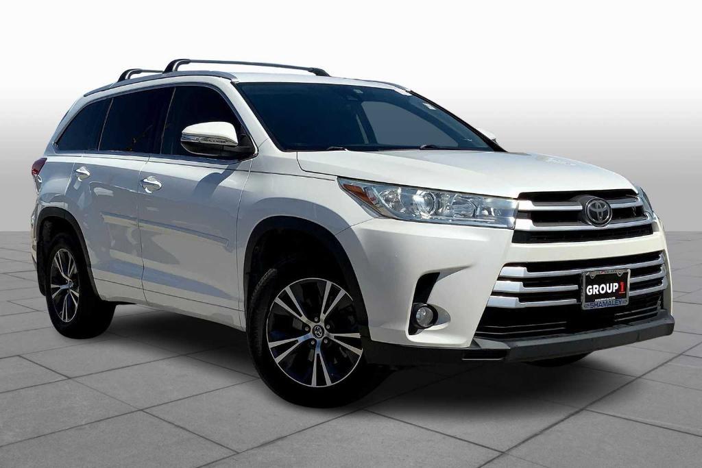 used 2018 Toyota Highlander car, priced at $22,938
