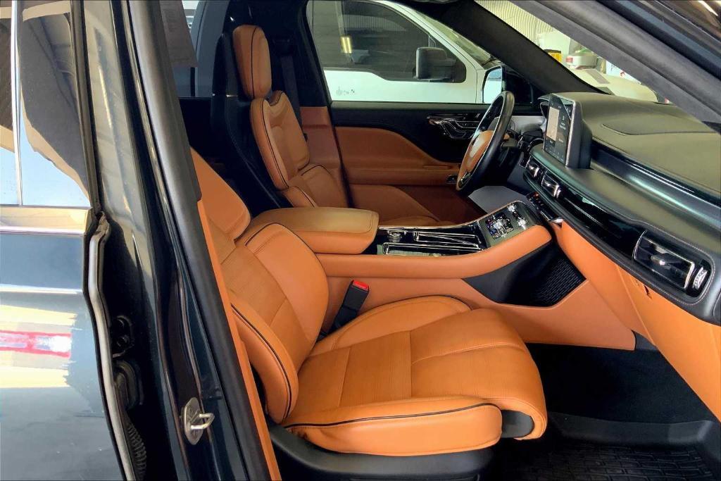 used 2023 Lincoln Aviator car, priced at $59,928