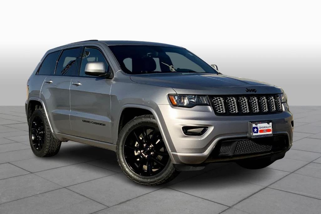 used 2017 Jeep Grand Cherokee car, priced at $18,308