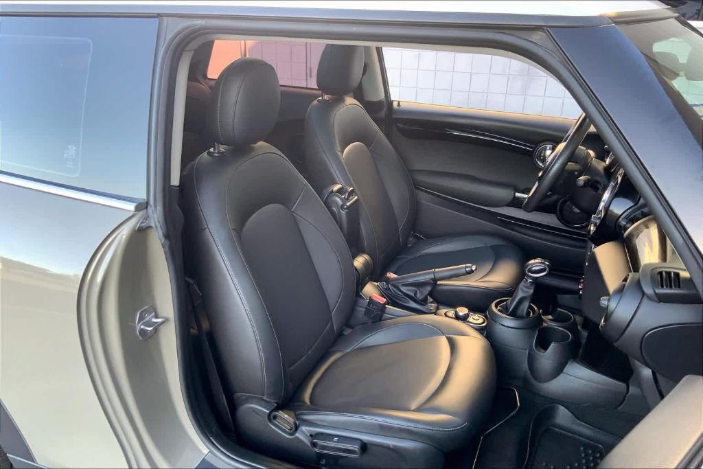 used 2019 MINI Hardtop car, priced at $16,338