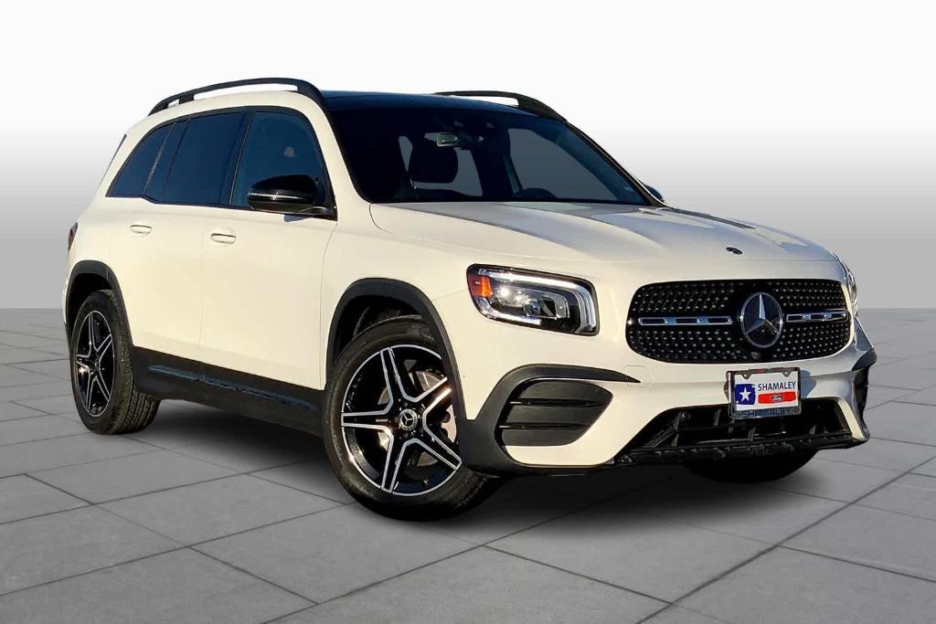 used 2022 Mercedes-Benz GLB 250 car, priced at $29,180