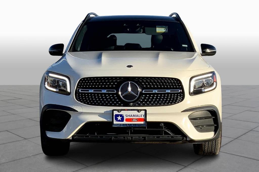 used 2022 Mercedes-Benz GLB 250 car, priced at $29,180