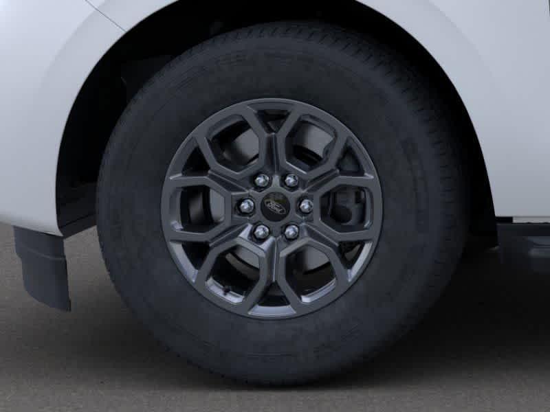 new 2025 Ford Expedition car, priced at $64,990