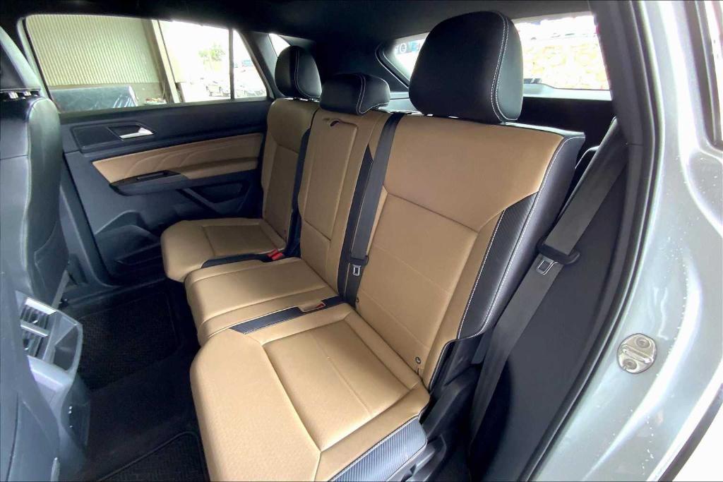 used 2021 Volkswagen Atlas Cross Sport car, priced at $23,928