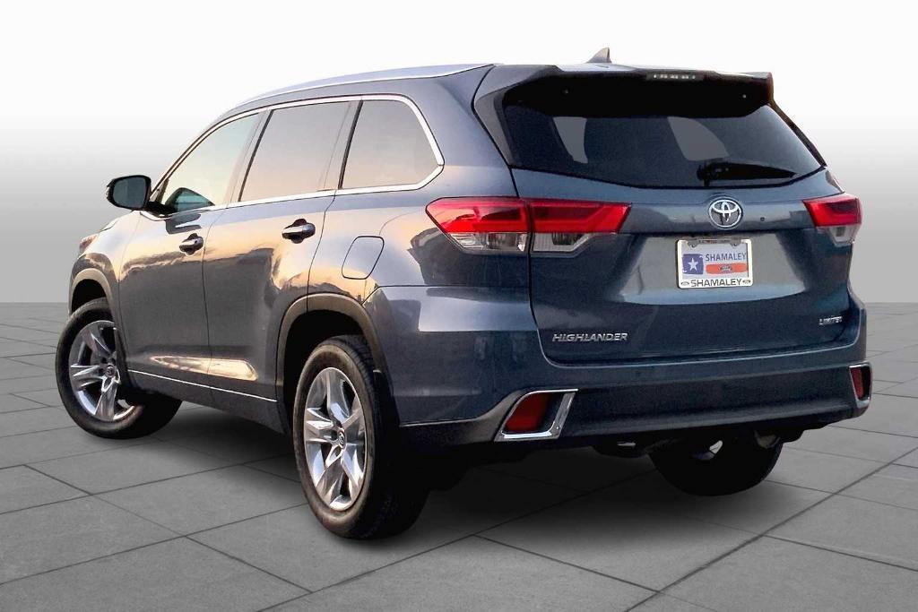 used 2019 Toyota Highlander car, priced at $31,960