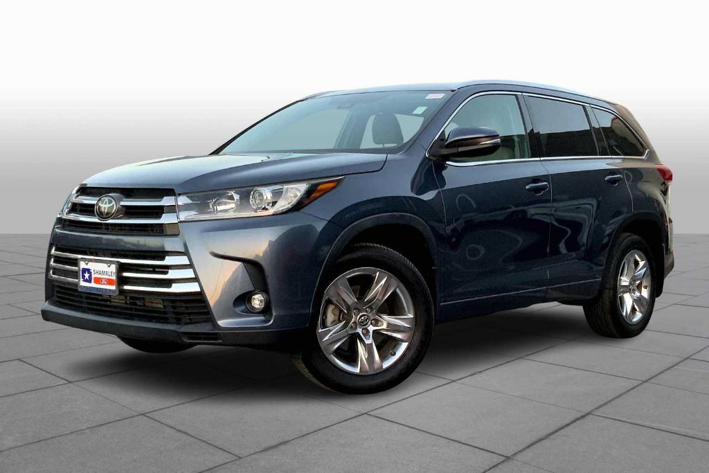 used 2019 Toyota Highlander car, priced at $31,960