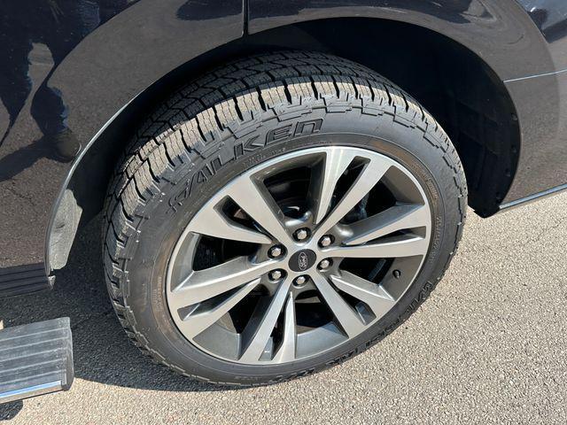 used 2021 Ford Expedition car, priced at $48,333