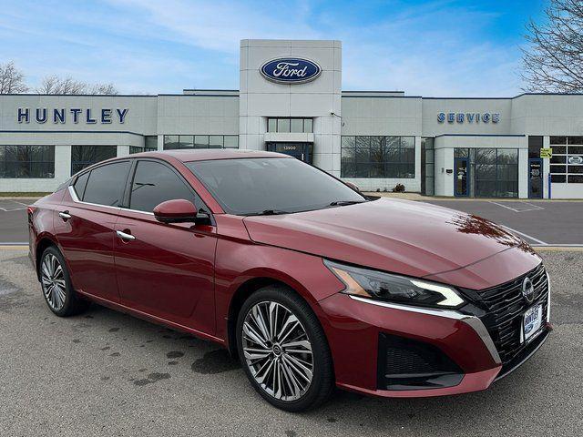 used 2023 Nissan Altima car, priced at $22,333