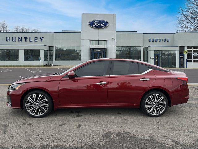 used 2023 Nissan Altima car, priced at $22,333
