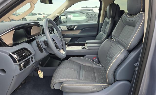 used 2021 Lincoln Navigator car, priced at $53,888